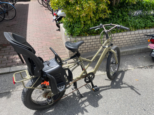 ハチハチサイクル　パパチャリ　チャイルドシート付き