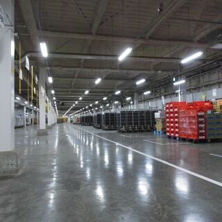 フォークリフト（リーチ）の画像