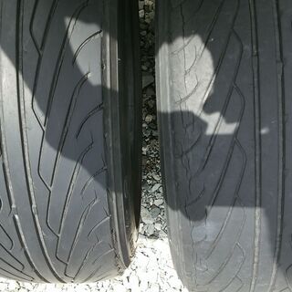 手渡し 残溝少 タイヤ 2本 廃タイヤ Yokohama DNAグランプリ 205/55R16 205-55-16 ヒビ割れ 処分 遊び用？ 横浜タイヤ ヨコハマタイヤの画像