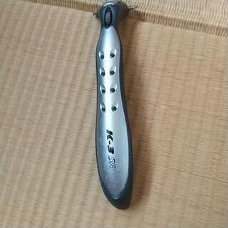 髭剃りの本体