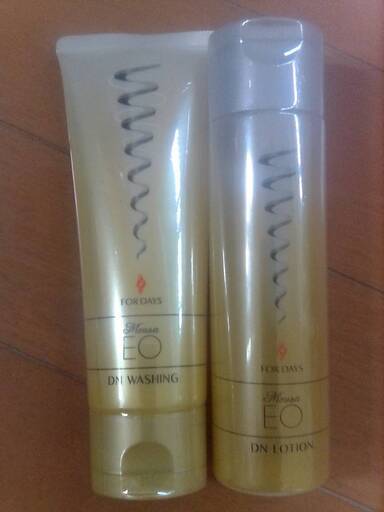 FORDAYS　ムーサイオ　洗顔料と化粧水ローションセット