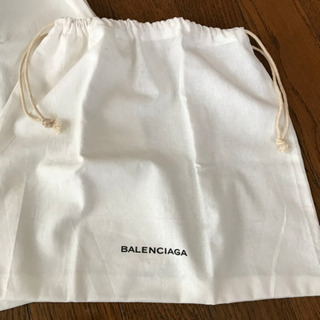 BALENCIAGAの袋の画像