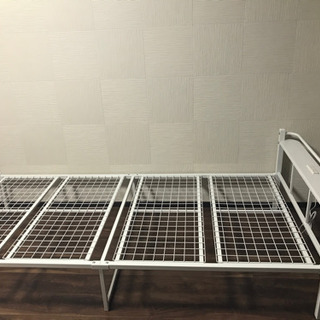 値下げしました！ニトリ　パイプベッドの画像