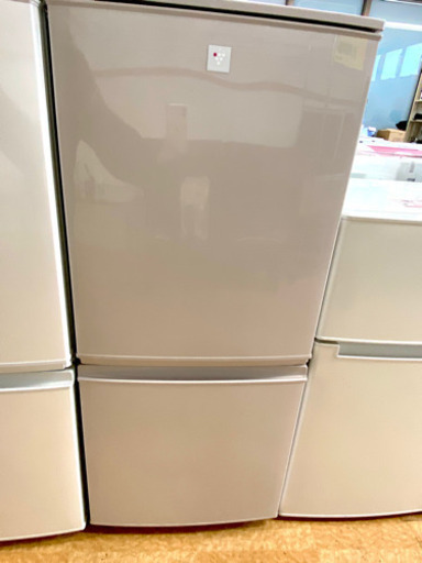 SHARP 冷蔵庫 2015年式 137L ‍♂️
