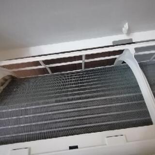 商談中です！エアコン工事は安心の電気工事士にお任せ♪大型エアコン100V仕様！13畳用！程度抜群！！工事付き！保証付き！配送込！取り外し無料！アリア限定 商談中です！エアコン工事は安心の電気工事士にお任せ♪大型