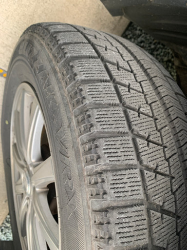 スタッドレス