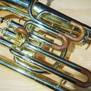 【苫小牧バナナ】NIKKAN/ニッカン バリトンホルン NO,2A ヴィンテージ品 音出しOK 現状渡し ケース付き♪の画像