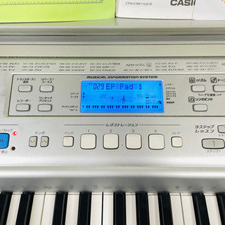 電子ピアノの画像