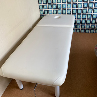 マッサージベッド