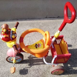 アンパンマン三輪車の画像