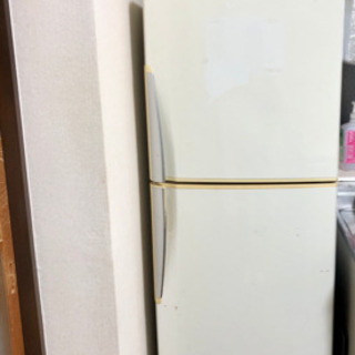 冷蔵庫　Refrigerator/Freezer 