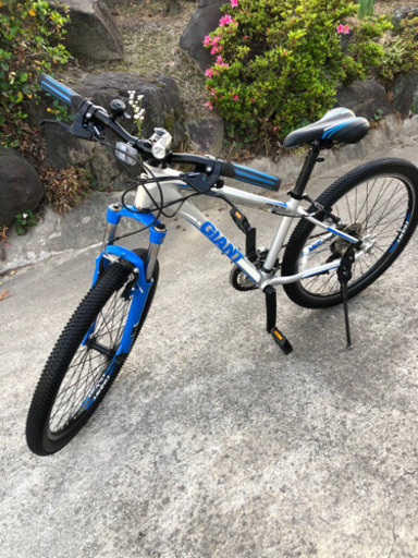 比較的に綺麗GIANT ROCK XS マウンテン　バイク　26インチ 21段変速