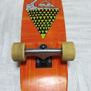 スケボー、スケートボード(クイックシルバー)