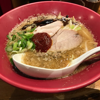 🌸🍜ラーメン好き集合🍜✨→カラダに悪いのはわかってる…😟