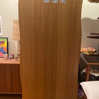 【定価5万円程度】テーブルの画像