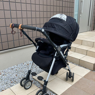 Aprica ベビーカーの画像