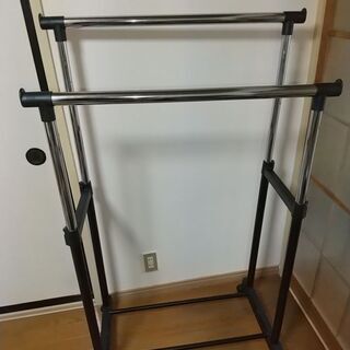 ￥500ハンガーラック　Clothing rack