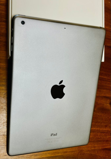 家時間を楽しく☆安価☆美品完動品☆IPAD AIR WI-FI 16GBシルバー