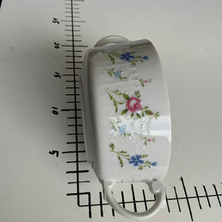 スープ入れなどの画像