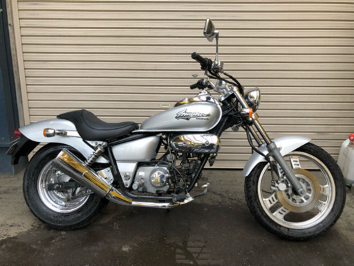 売却決まりました　有難う御座います　ホンダ　マグナ50　シルバー♪　乗りやすいですよ♪