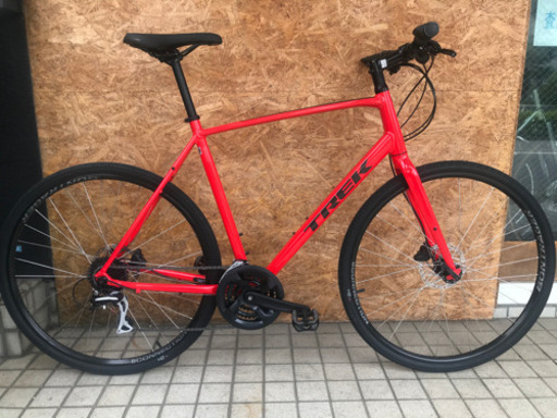 美車！TREK トレック FX2 油圧DISCブレーキ 2021 クロスバイク 大きめ