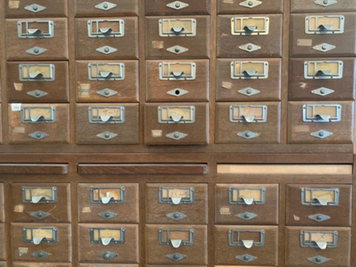 ビンテージ　カードケース　図書館棚