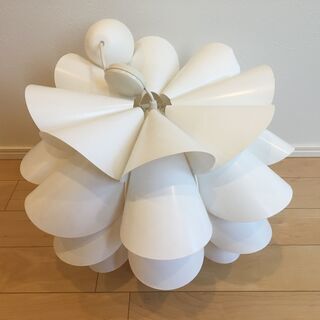 【差し上げます】 IKEA 北欧風ペンダントライト  電球・コー...