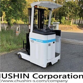 関東輸送費無料　ユニキャリア バッテリータイプ　フォークリフト FSV(フルフリ・3段マスト)4.8mの画像