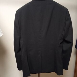 COMME CA ISM (コムサイズム)　スーツ　ジャケットM、パンツLの画像