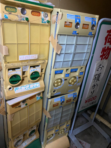 カードガチャ　エポック2台　バンダイ2台　早い物勝ち