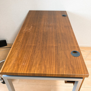 机　デスク　　木目　ブラウンの画像