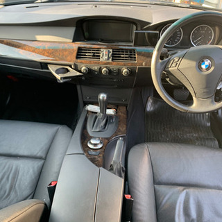 BMW  ５シリーズ　セダン　車検有りの画像