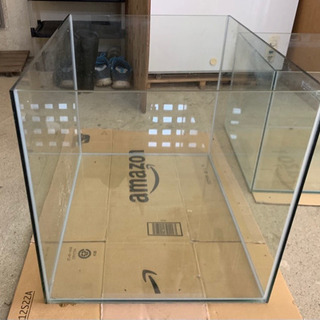 水槽　セットで10000円の画像