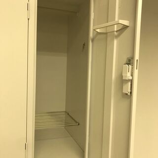 美品OA個人用鍵付きロッカー(6人分)の画像