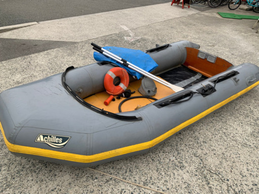 ☆中古品　アキレス　ゴムボート(小型船舶用膨張式ゴムボート) AR-330 5人乗り