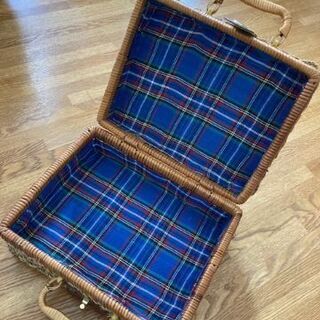 ★値下げ★ピクニックにもお出掛けにも！かごバッグ　バスケットタイプ　天然素材の画像