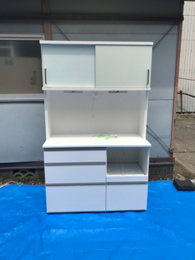 取引中【株式会社イースト】キッチンボード　食器棚