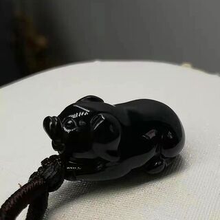 半額セール 希少 ミャンマー産 天然本翡翠 ペンダント ネックレス 黒色 猪 亥年 12史 干支 ヒスイA貨 お守り 誕生日プレゼント 清廉潔白 鑑別書付属 本物保証の画像