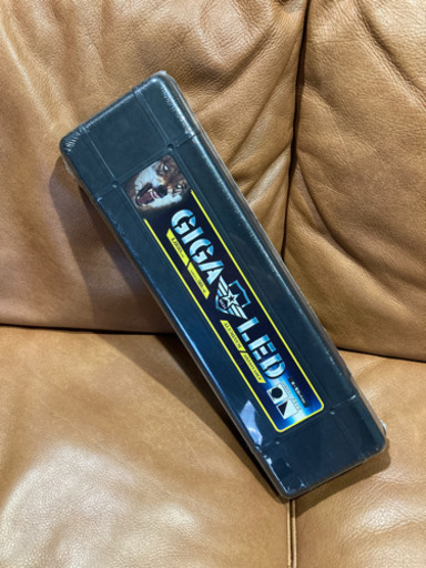 ライト　シルバー