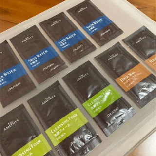 ①入浴剤　色々なフルーツの香り　②男性用コスメセットの画像