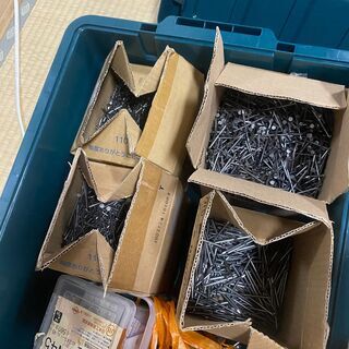 工具箱と釘を引き取っていただける方☆