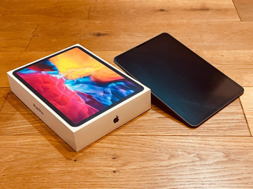 オマケ有り　出品01　Apple iPad Pro 11インチ　256GB wi-if 2020 第4世代　保証有