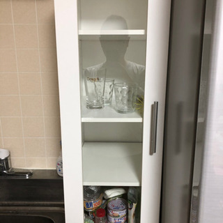 【期間限定】細い食器棚　白　あと少しの収納に！の画像