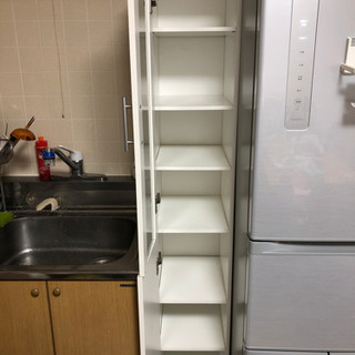 【期間限定】細い食器棚　白　あと少しの収納に！の画像