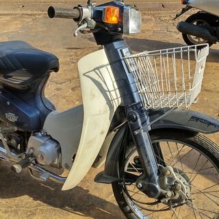 ホンダ　スーパーカブカスタム50の画像