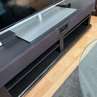 ホームシアター　サラウンド機能付きテレビ台の画像