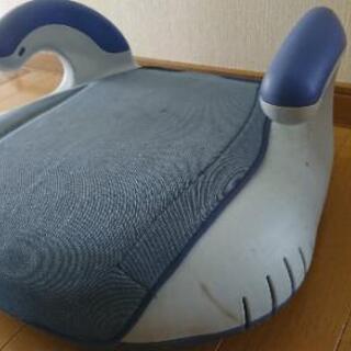 車用ジュニアシート