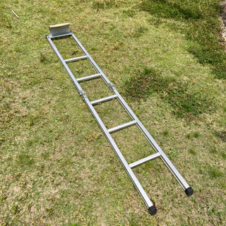 トヨタ純正　ラダー　はしごの画像