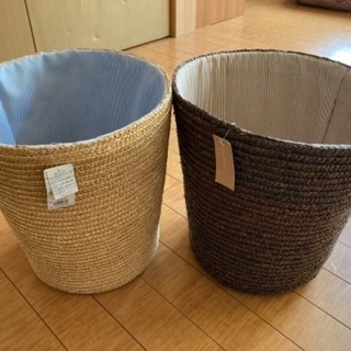 取引中　かご　２つ　取りに来ていただけると助かりますの画像