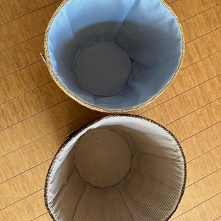 取引中　かご　２つ　取りに来ていただけると助かりますの画像